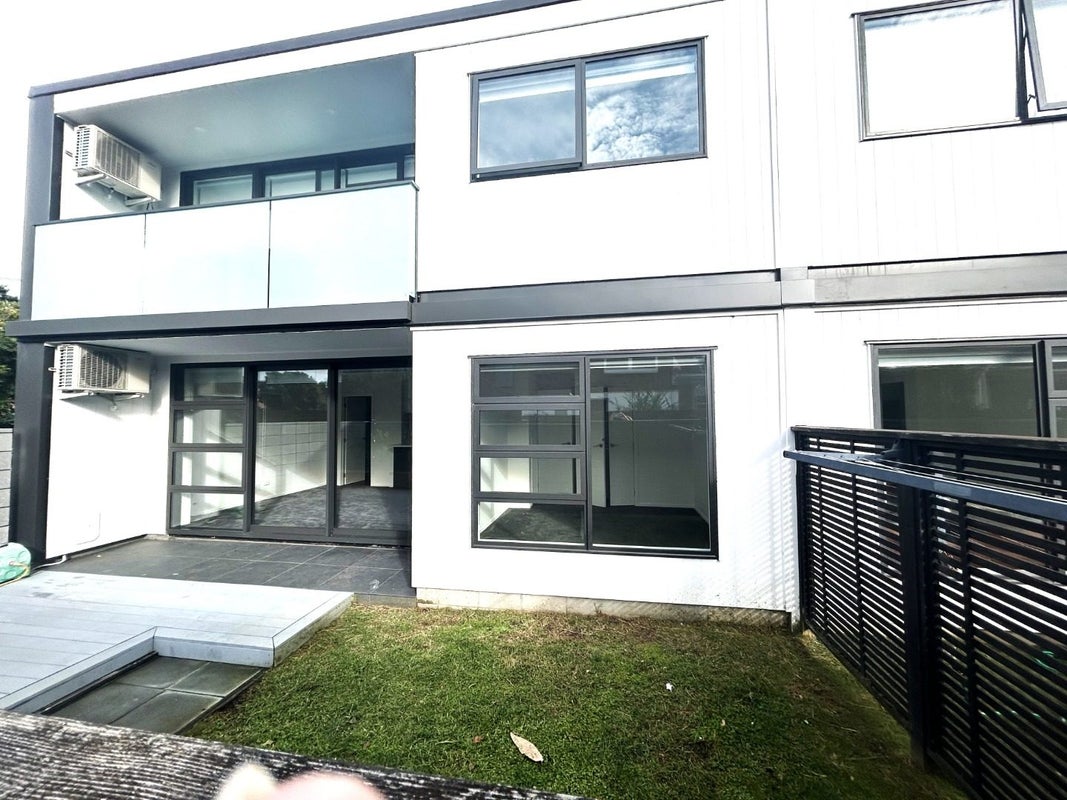 6/764 Beach Road, Browns Bay, Auckland - Carousel 1