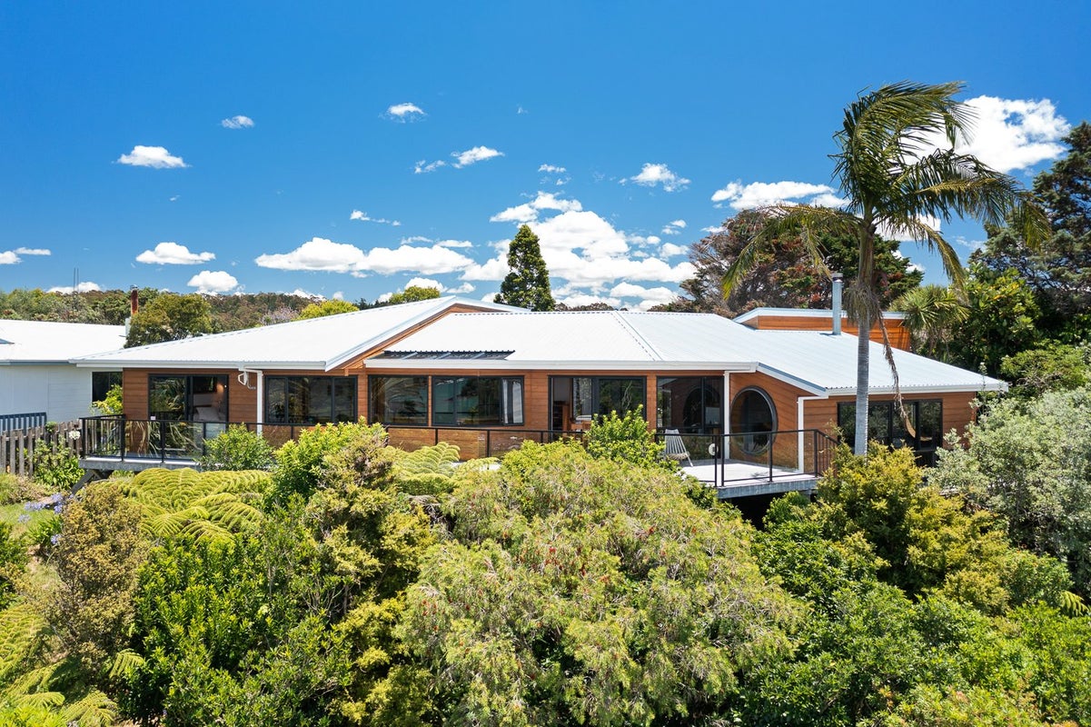 25 Marlin Place, Whangarei - Carousel 1