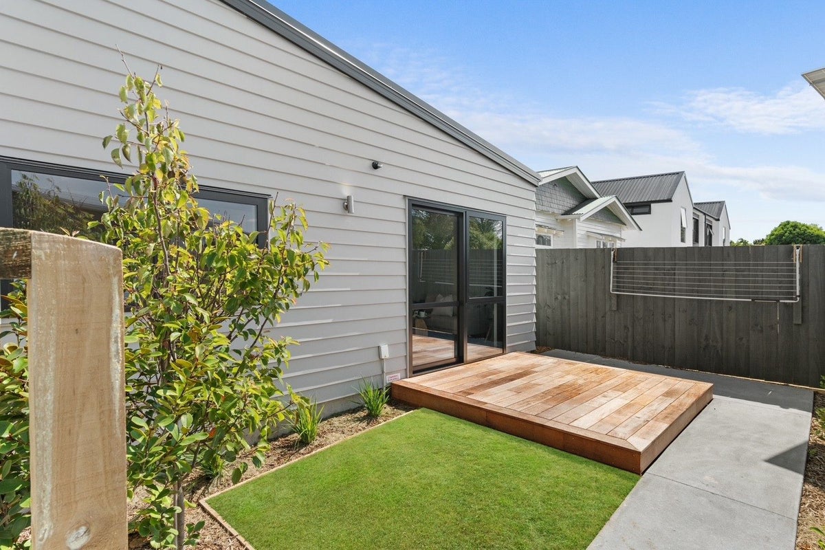 3/581 Worcester Street, Linwood, Christchurch City, Canterbury - Carousel 1