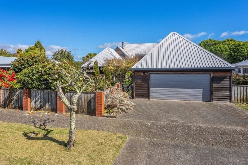 35 Oriwa Crescent, Otaki - Carousel 2