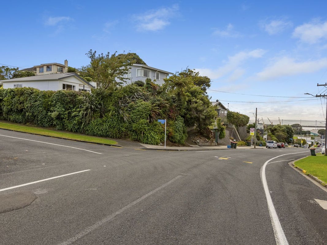 4 Parris Street, Moturoa, New Plymouth - Carousel 18