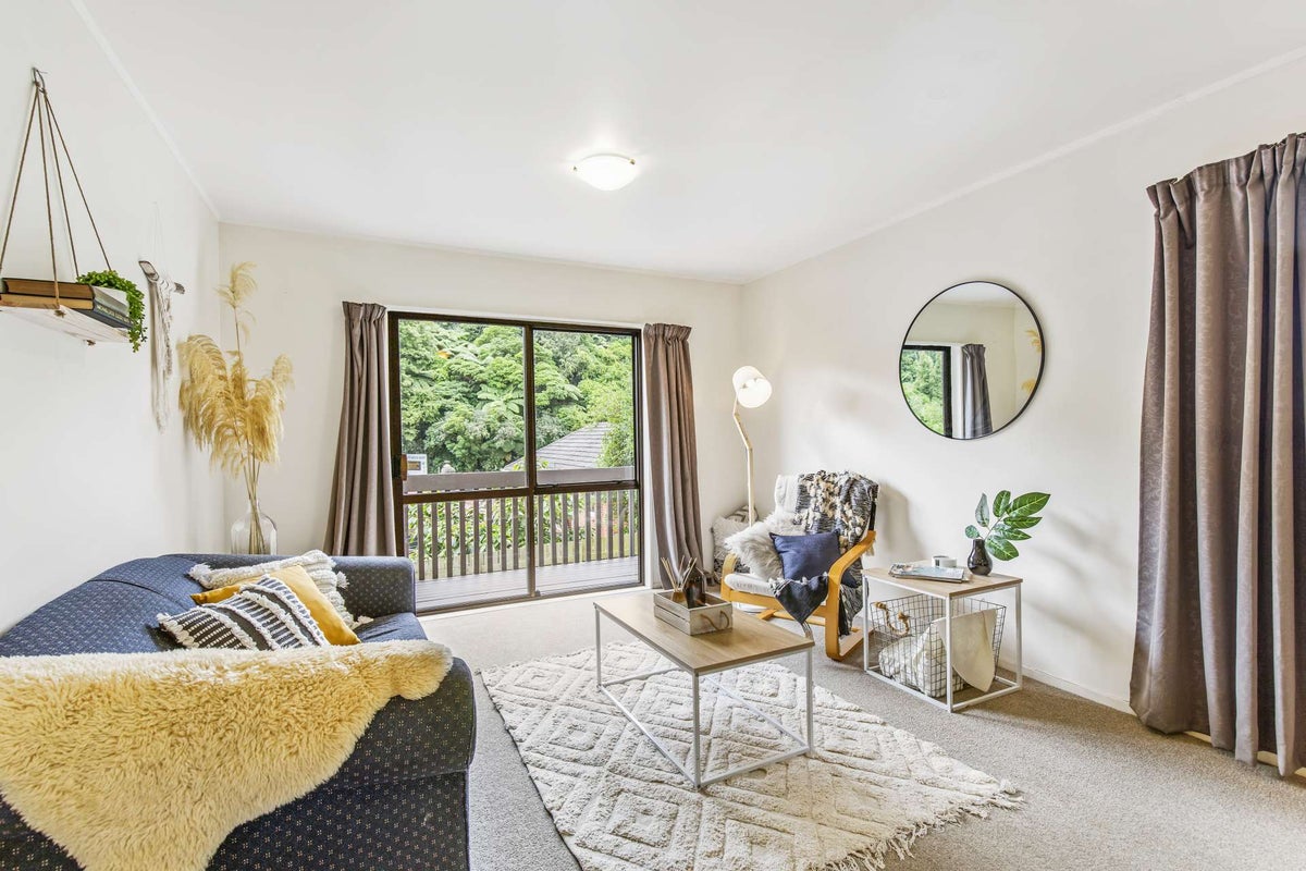 72A Newlands Road, Newlands, Wellington - Carousel 2