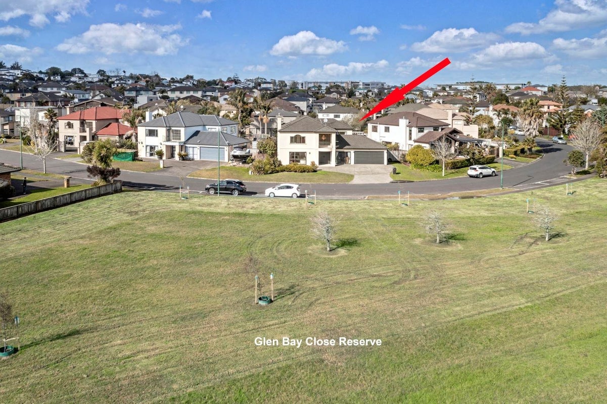 9 Glen Bay Close, Pinehill, Auckland - Carousel 1