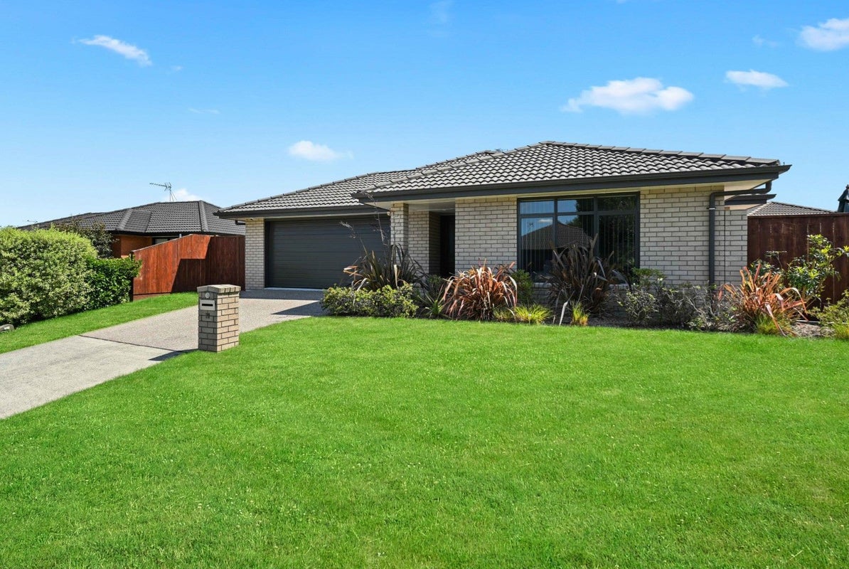 28 Edgeview Crescent, Fitzroy, Hamilton - Carousel 21