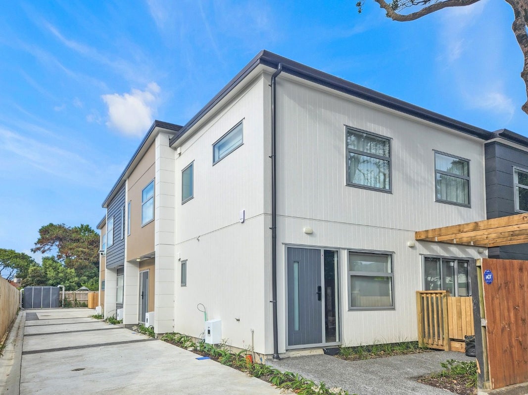 6 Russell Street, Waterloo, Lower Hutt - Carousel 16