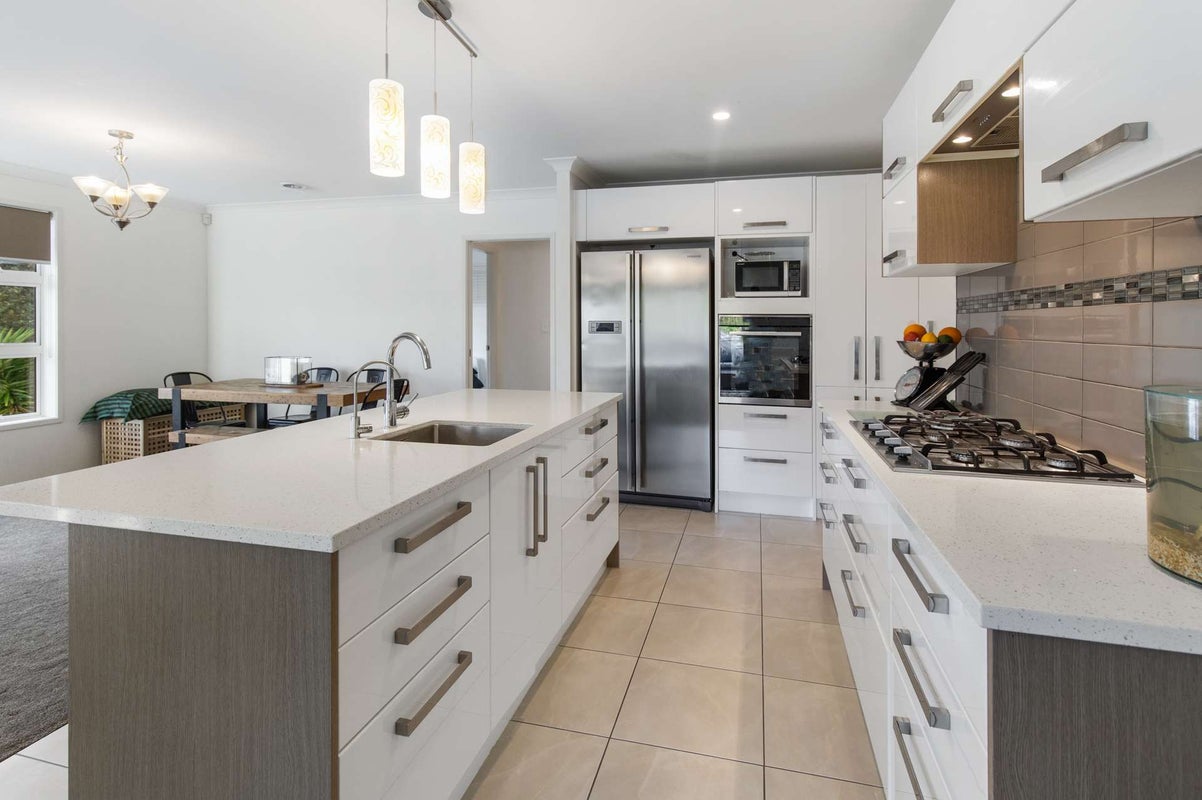 26 Edwin Grove, Bethlehem, Tauranga - Carousel 2