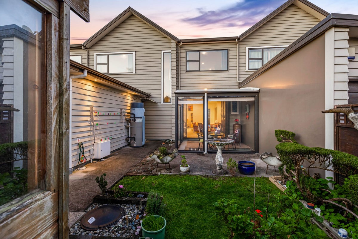 13 Harvard Street, Hobsonville, Auckland - Carousel 1
