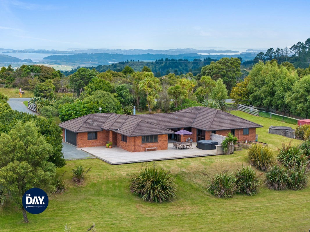 218 Govan Wilson Road, Warkworth - Carousel 1
