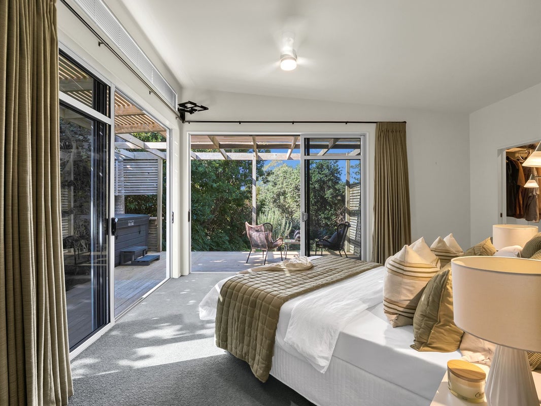 2A Wouldbank Way, Welcome Bay, Tauranga - Carousel 1