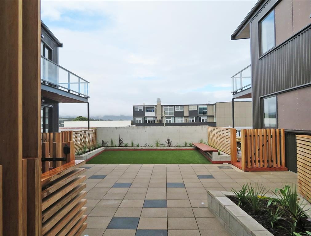 208/321 Jackson Street, Petone, Lower Hutt - Carousel 10