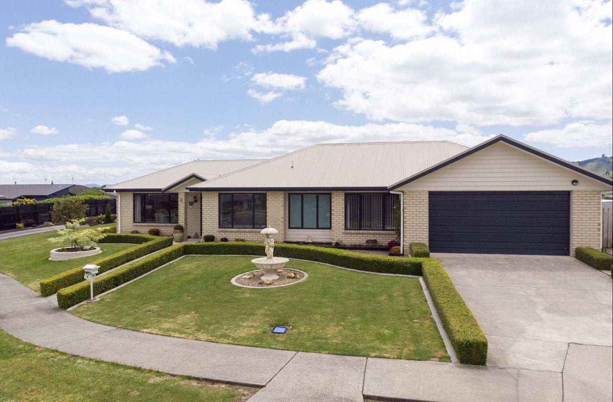 5 Rata Lane, Paeroa, Paeroa - Carousel 1
