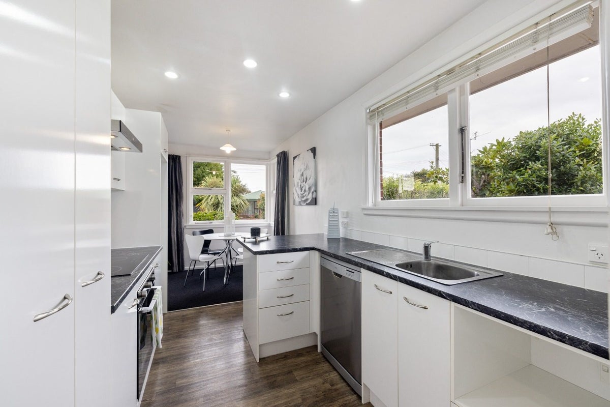 3 Kilburn Street, Bishopdale, Christchurch - Carousel 2