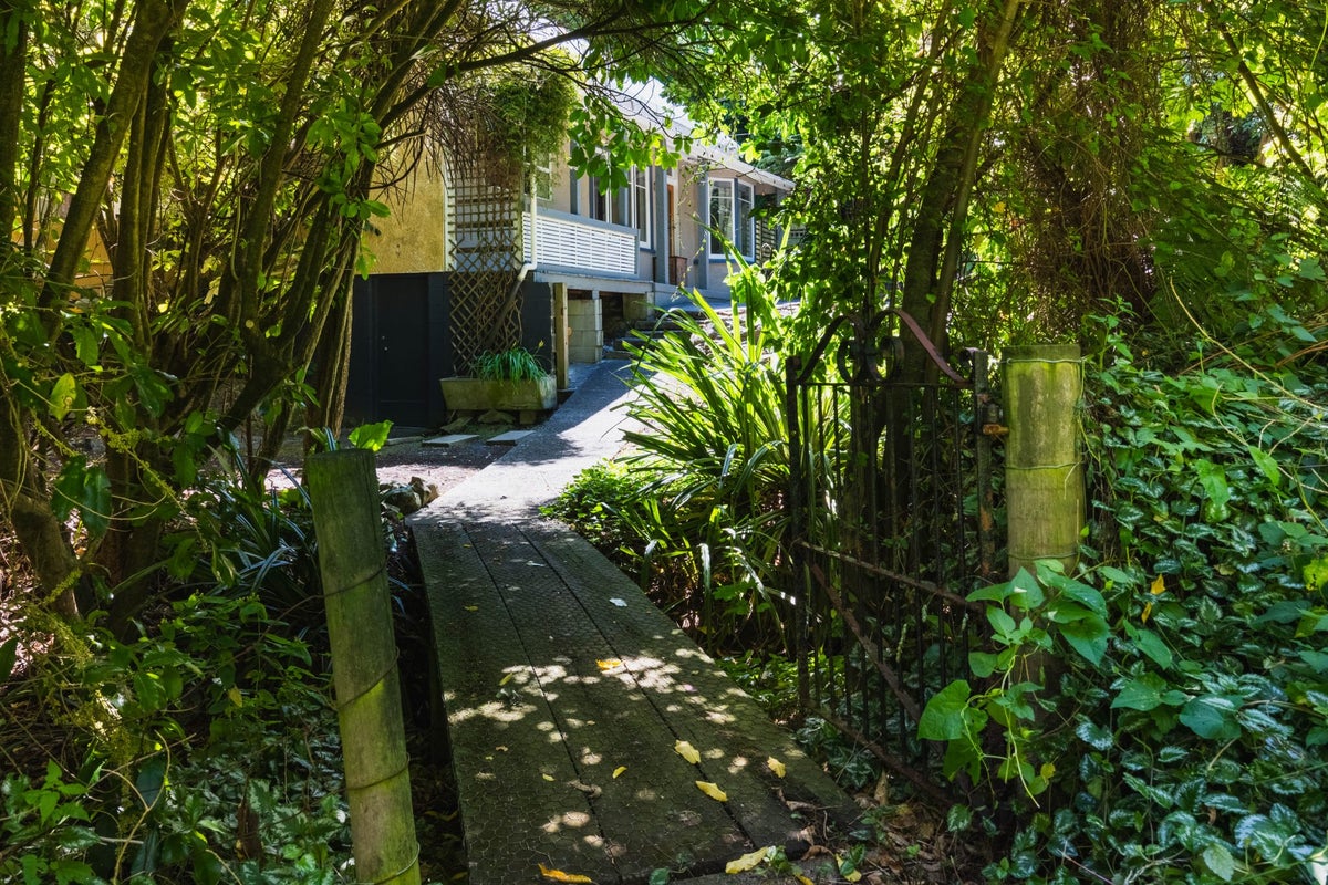 19 Haywood Street, The Glen, Dunedin - Carousel 23