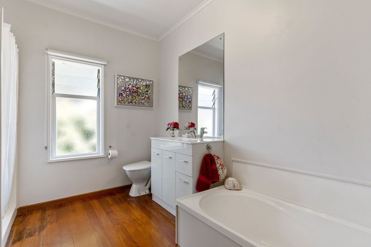 12 Robley Crescent, Glendowie, Auckland - Carousel 10