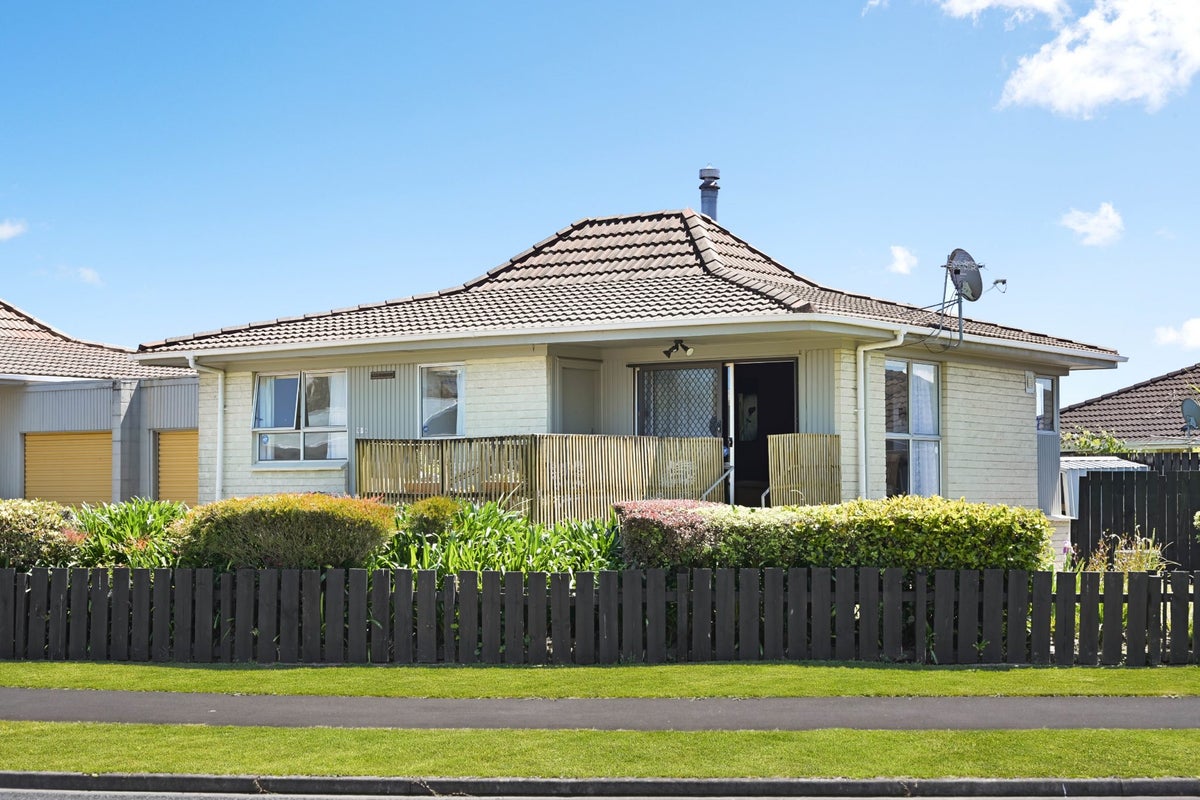 18A Roy Street, Nawton, Hamilton - Carousel 1