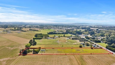 835 Main Road, WOODEND, KAIAPOI - Carousel 1
