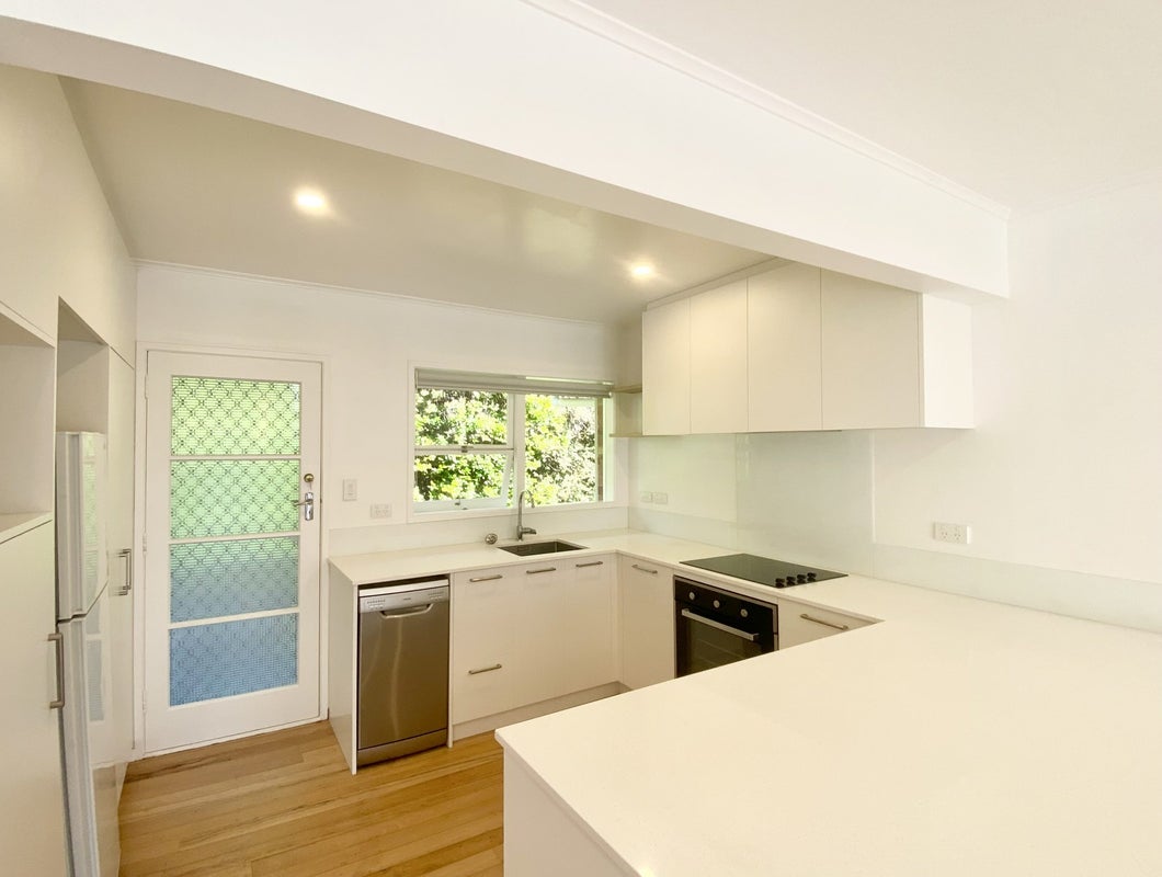 3/405 Beach Road, Mairangi Bay, Auckland - Carousel 2