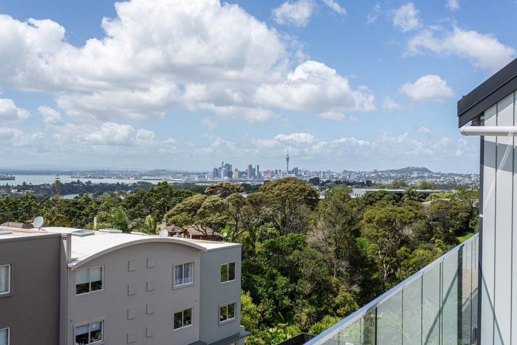 11/270 Onewa Road, Birkenhead, Auckland - Carousel 16