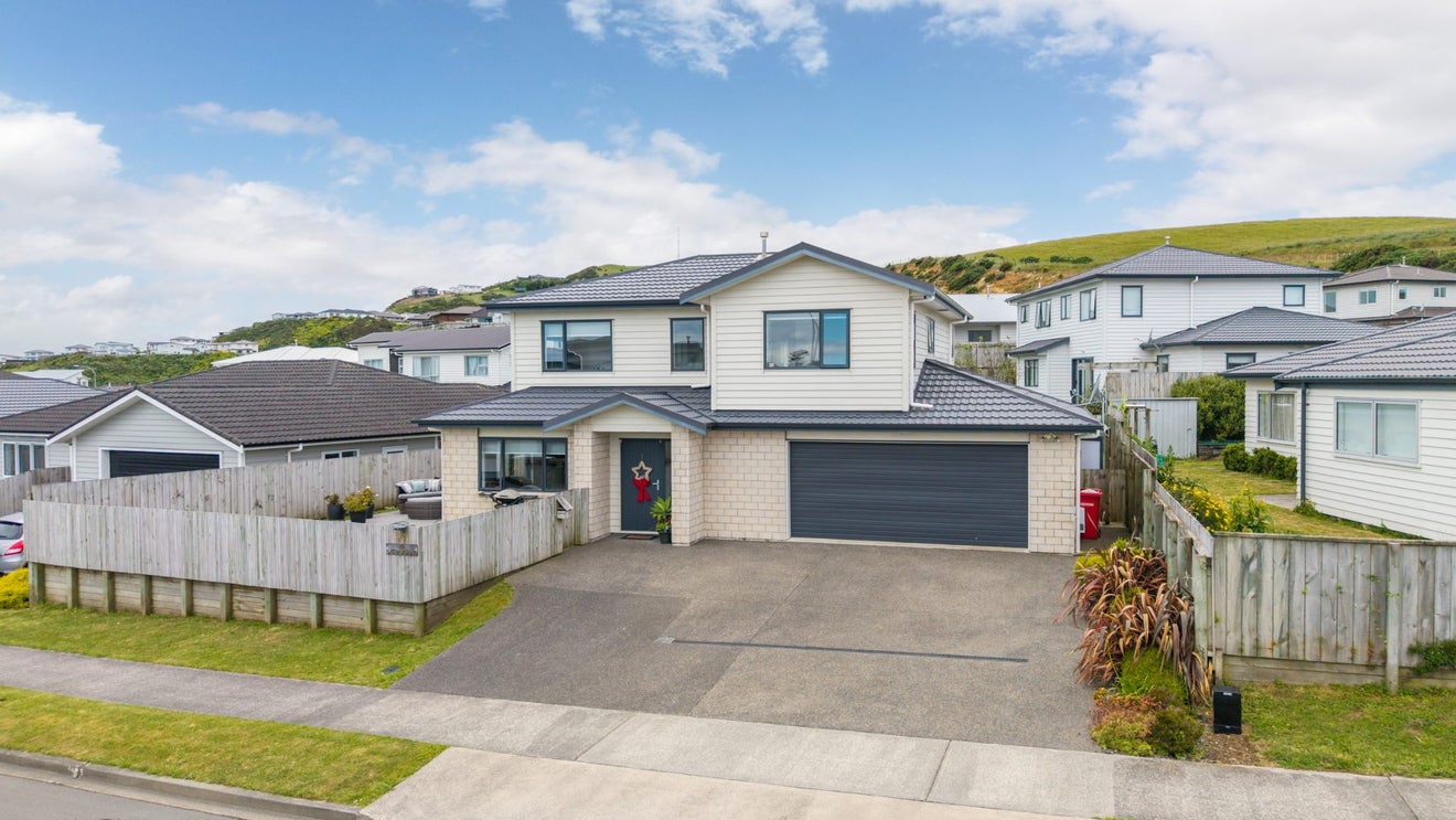 77 Grenada Drive, Grenada Village, Wellington - Carousel 1