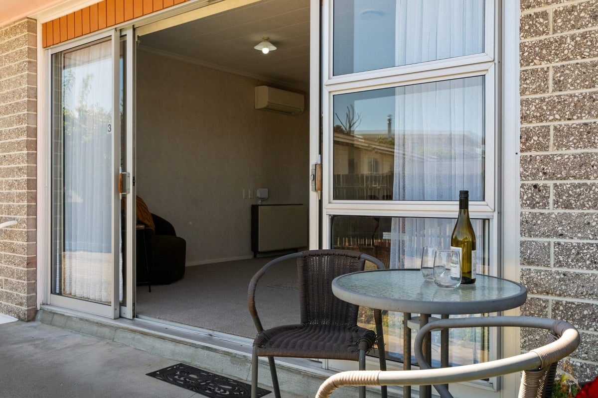 3/12 Newbourne Crescent, Redwoodtown, Blenheim - Carousel 19