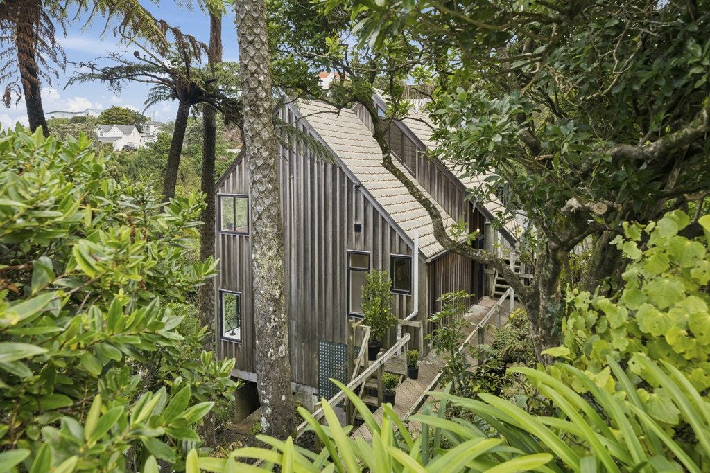 59 Lohia Street, Khandallah, Wellington - Carousel 1