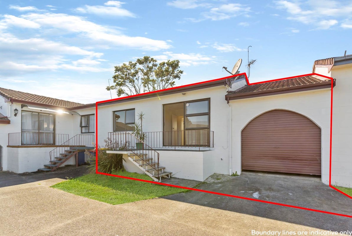 3/6 Craigbank Avenue, New Lynn, Auckland - Carousel 1