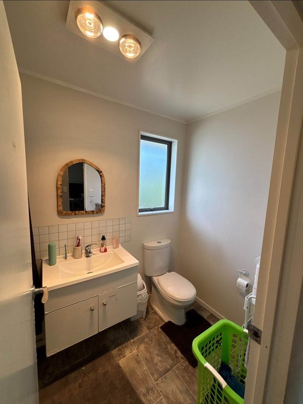 21 Ropata Avenue, Point England, Auckland - Carousel 12