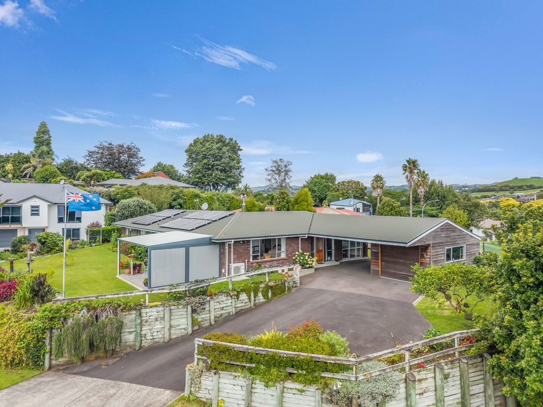 2 Tautara Place, Ohauiti, Tauranga - Carousel 1