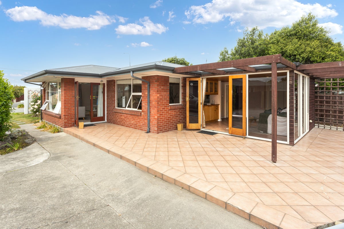 121 Roydvale Avenue, Burnside, Christchurch - Carousel 1