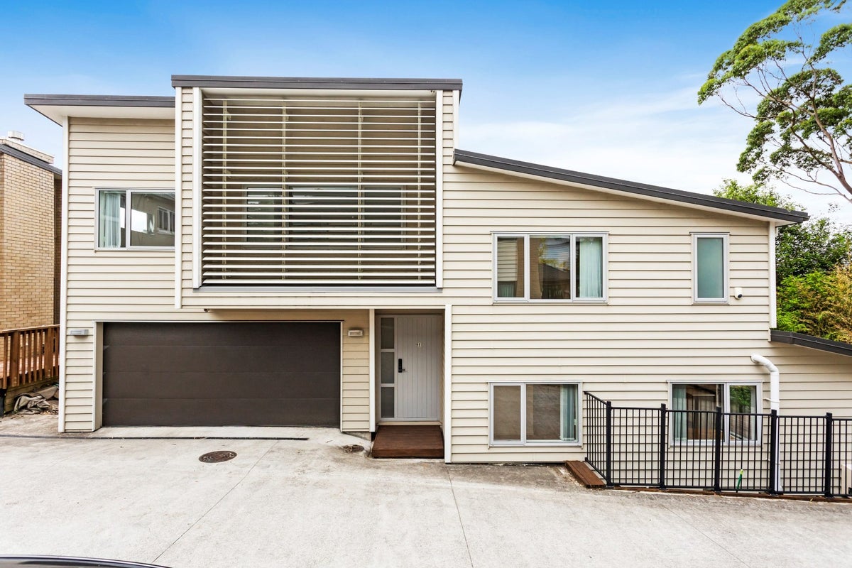 246E Blockhouse Bay Road, Avondale, Auckland - Carousel 1