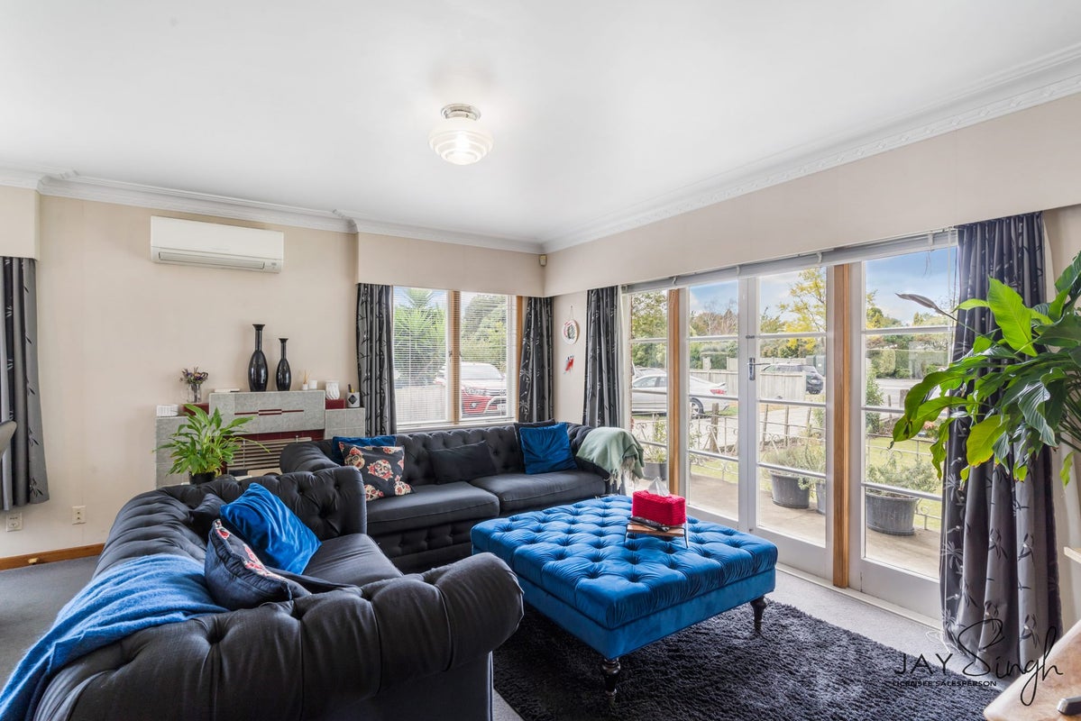 401 Great South Road, Opaheke, Papakura - Carousel 2