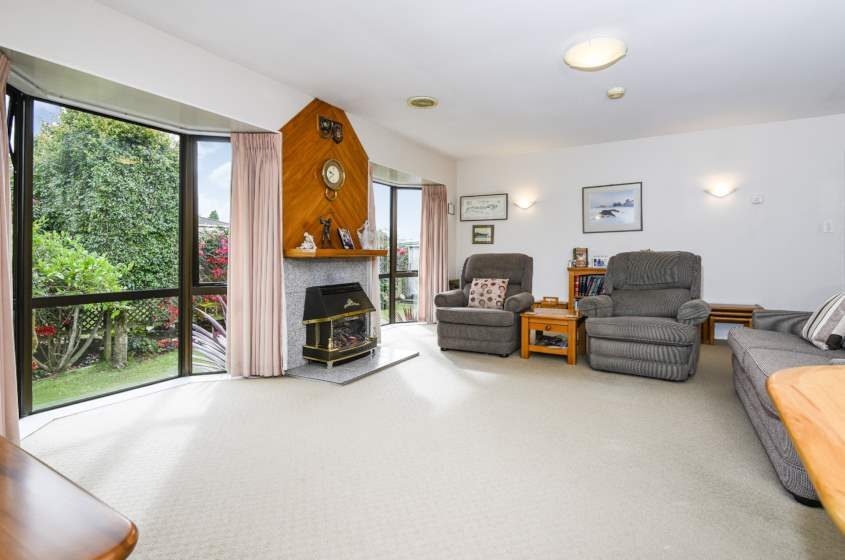 2/18 Wairakei Street, Greenlane, Auckland - Carousel 2