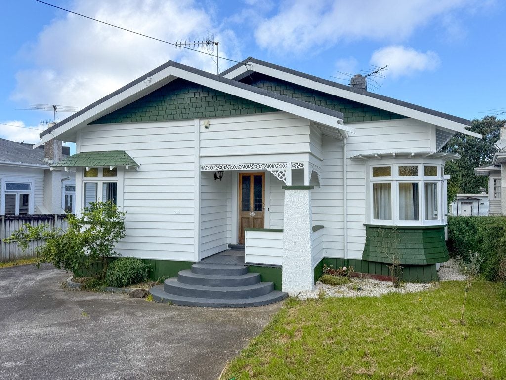 259 Campbell Road, Greenlane, Auckland - Carousel 1