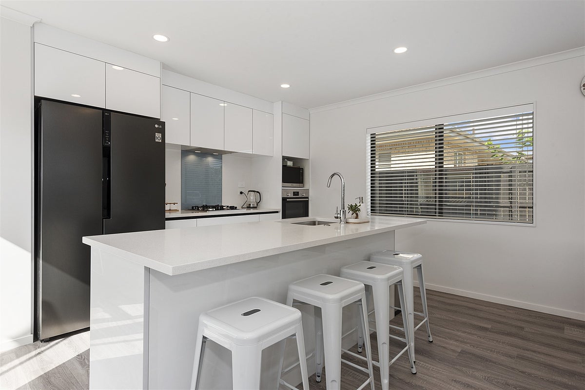 2/39 Morrinsville Road, Hillcrest, Hamilton - Carousel 2
