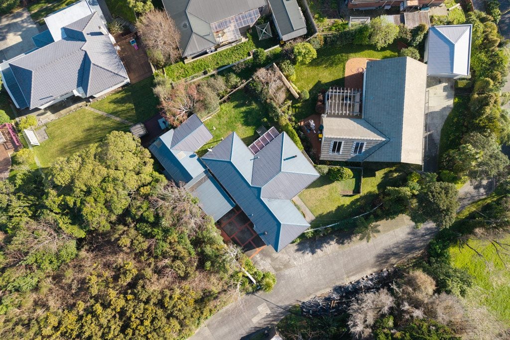 128 Helston Road, Paparangi, Wellington - Carousel 19