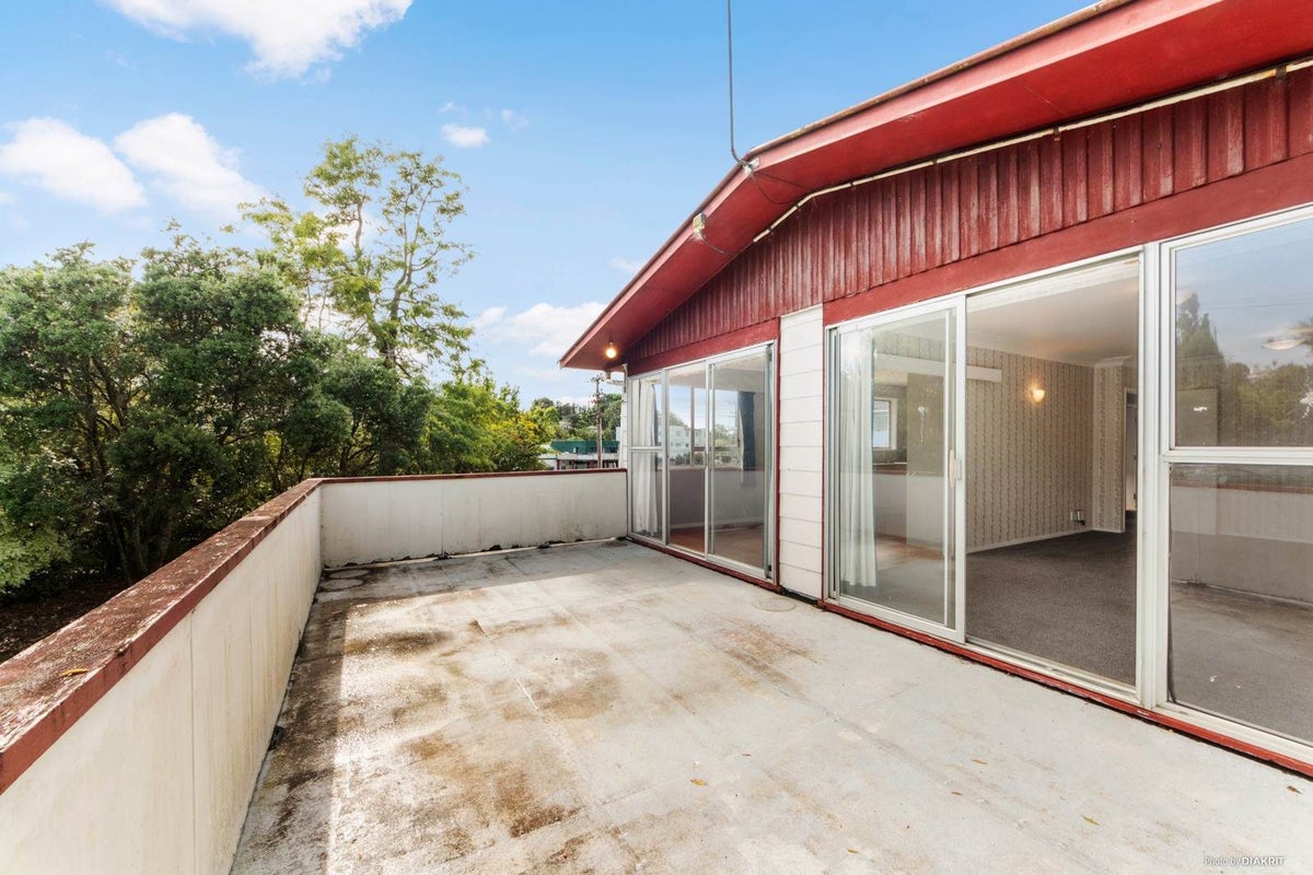 137 Triangle Road, Massey, Auckland - Carousel 14