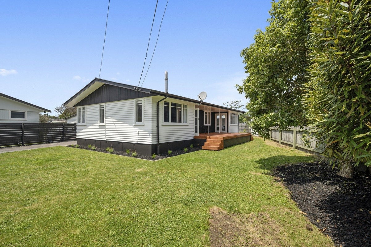 46 Martin Street, Utuhina, Rotorua - Carousel 1