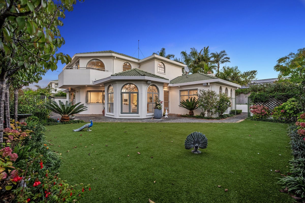 1/17 Sanders Avenue, Takapuna, Auckland - Carousel 2