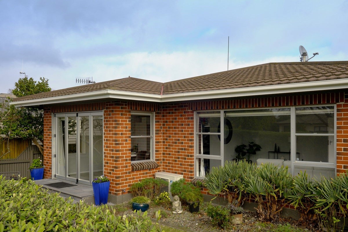 26 Ihle Street, Terrace End, Palmerston North - Carousel 2