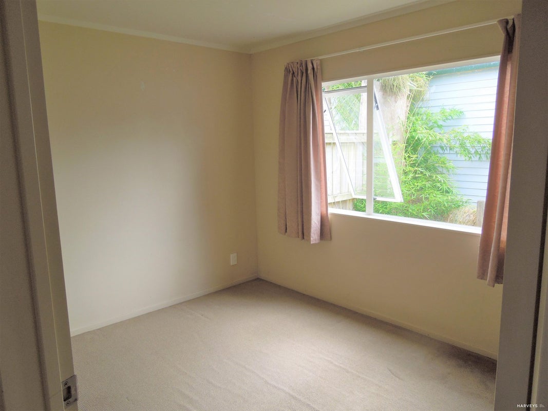 11B Woodvale Road, Glen Eden, Auckland - Carousel 6