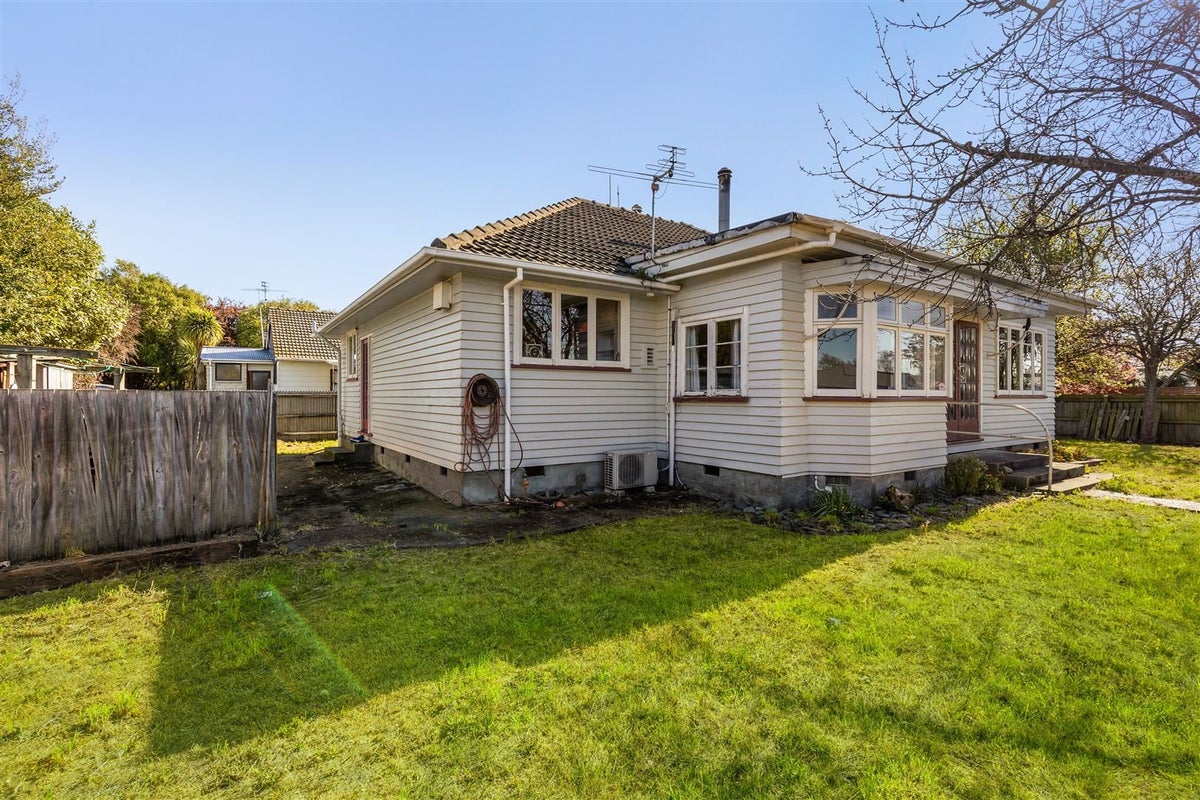 8 May Street, Leeston, Leeston - Carousel 1
