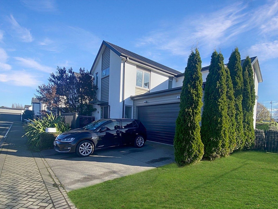 7 Albion Lane, Hillmorton, Christchurch - Carousel 1