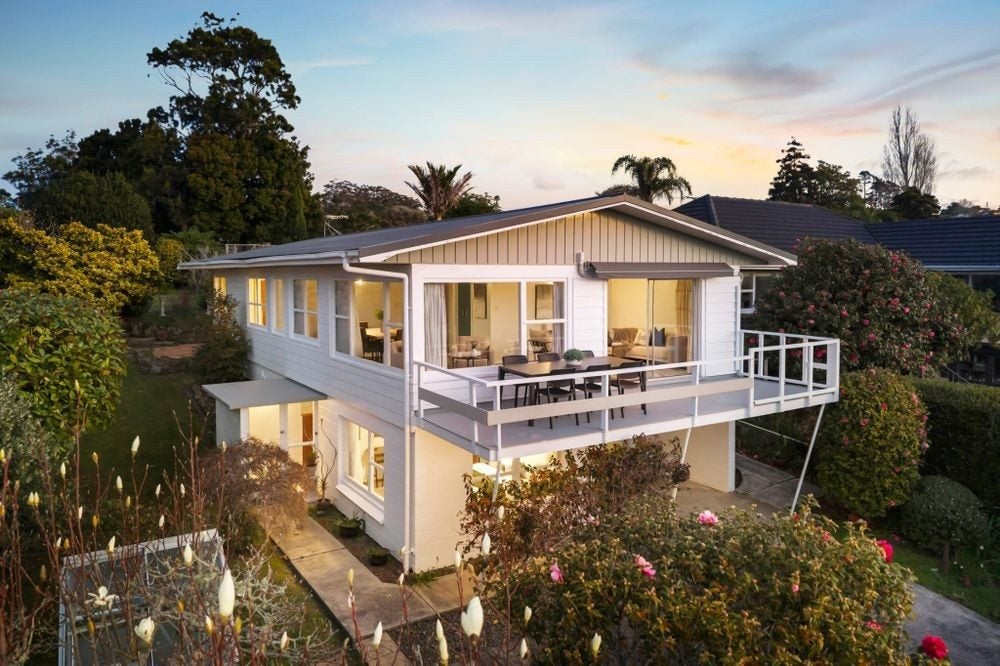 36 Mayfair Crescent, Mairangi Bay, Auckland - Carousel 1