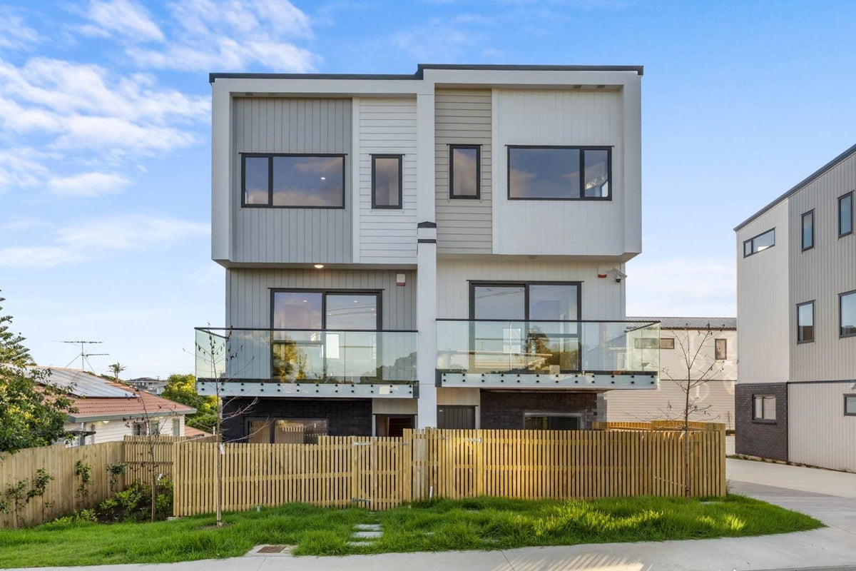 60 Hamlin Road, Mount Wellington, Auckland - Carousel 2