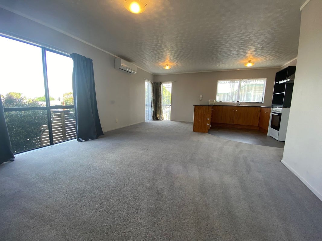 88 Hepburn Road, Glendene, Auckland - Carousel 2