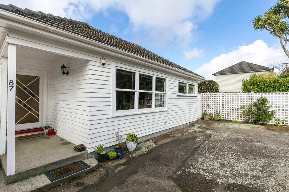 87 Campbell Street, Karori, Wellington - Carousel 2