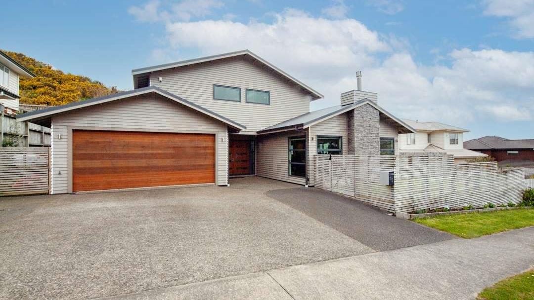 35 Mauldeth Terrace, Churton Park, Wellington - Carousel 1
