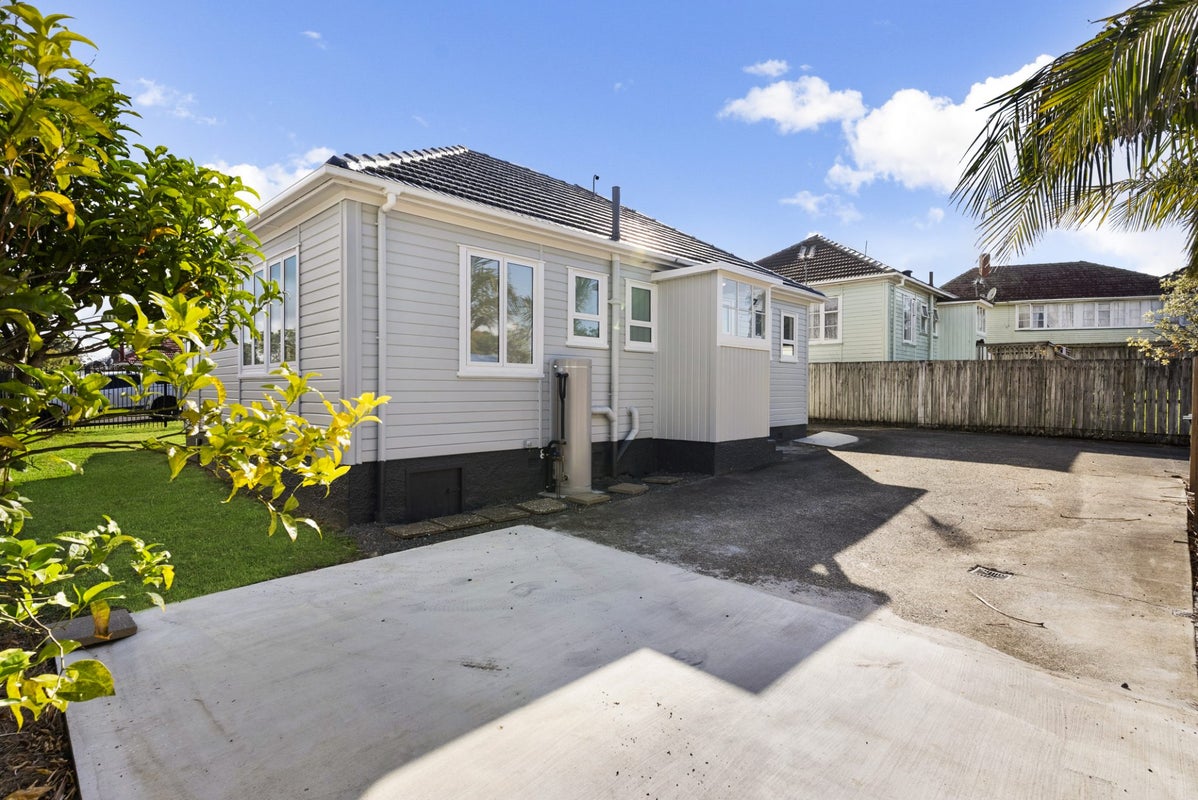 647 Richardson Road, Mount Roskill, Auckland - Carousel 12