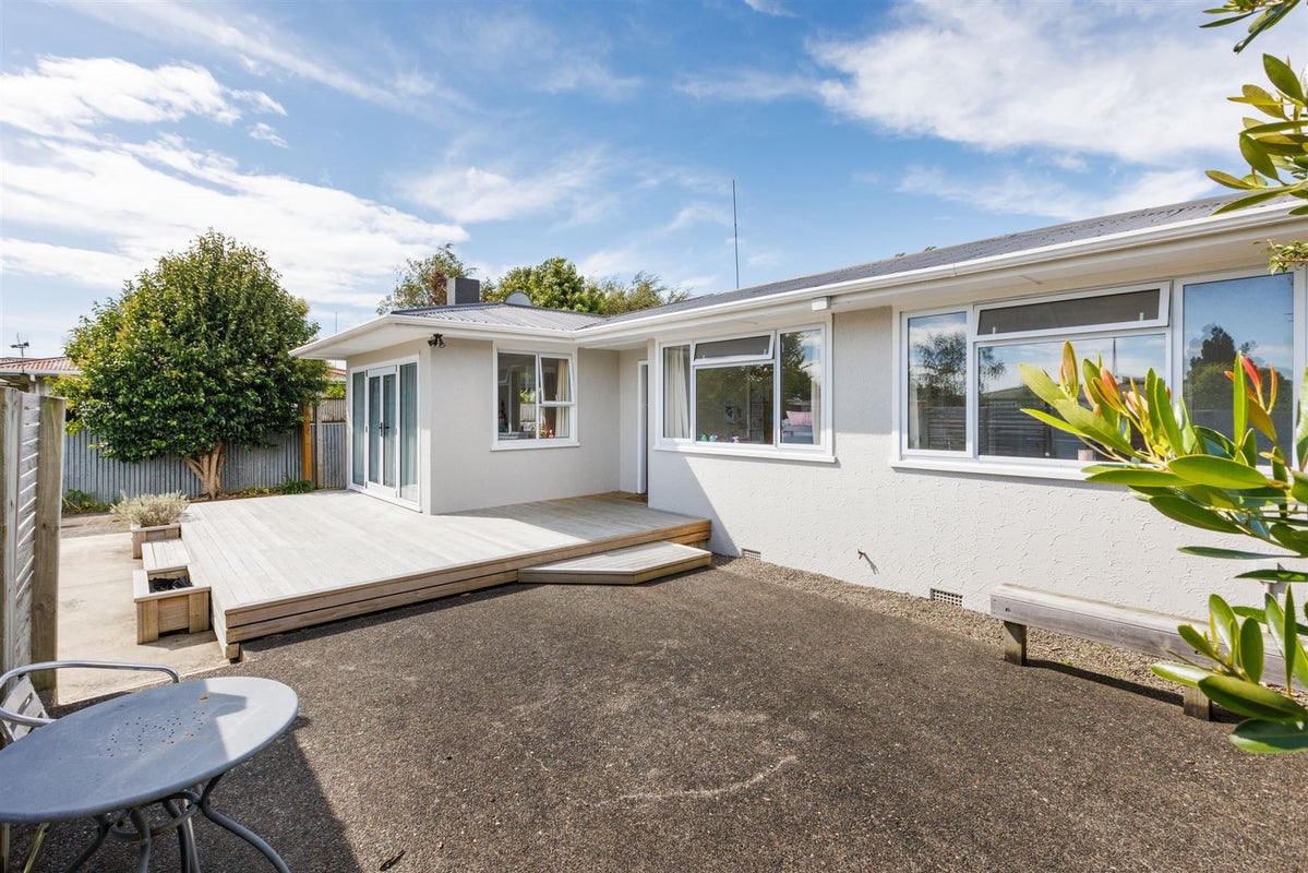 9 Kingston Street, Awapuni, Palmerston North - Carousel 1