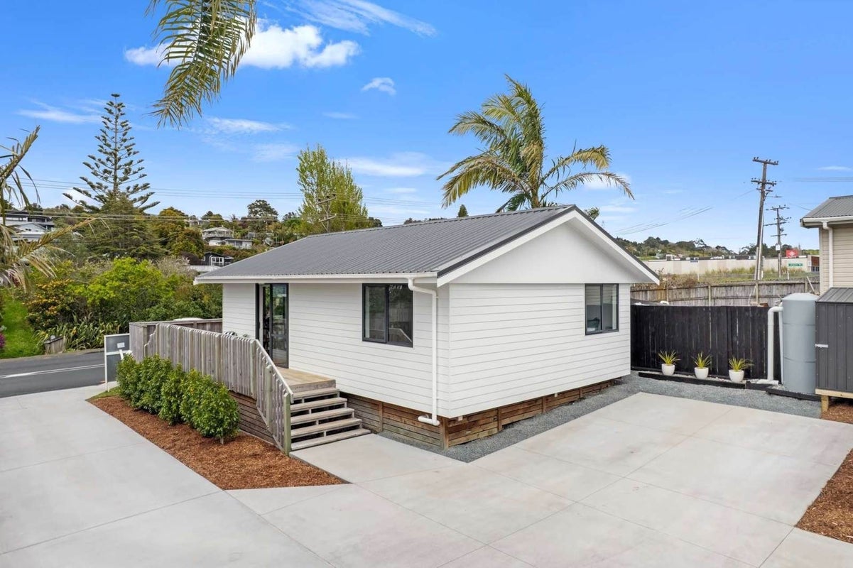 94A Brightside Road, Stanmore Bay, Whangaparaoa - Carousel 2